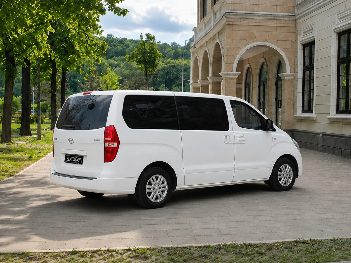 Hyundai H-1