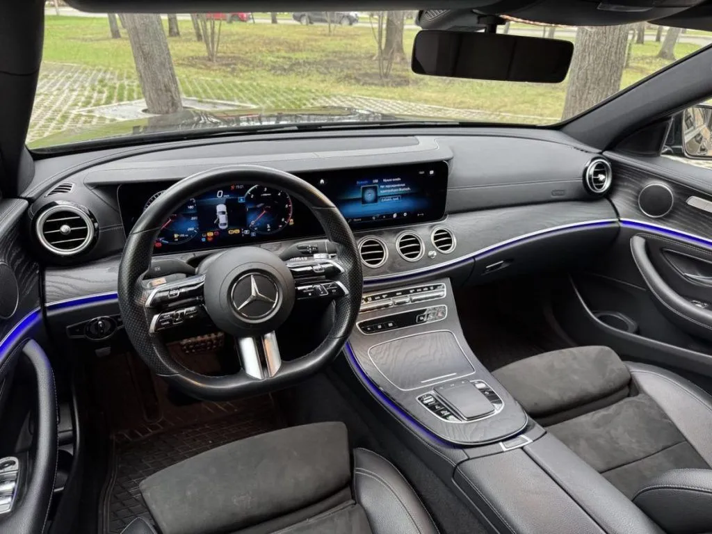 Mercedes-Benz E220d Sport