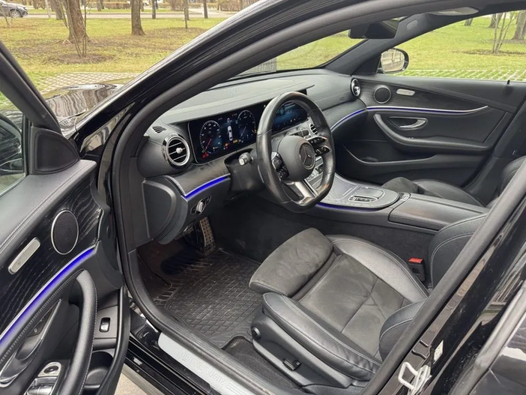 Mercedes-Benz E220d Sport