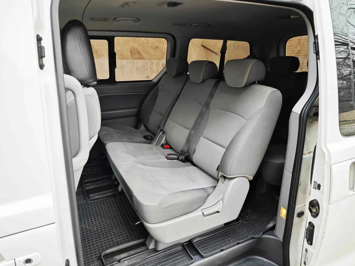 Hyundai H-1