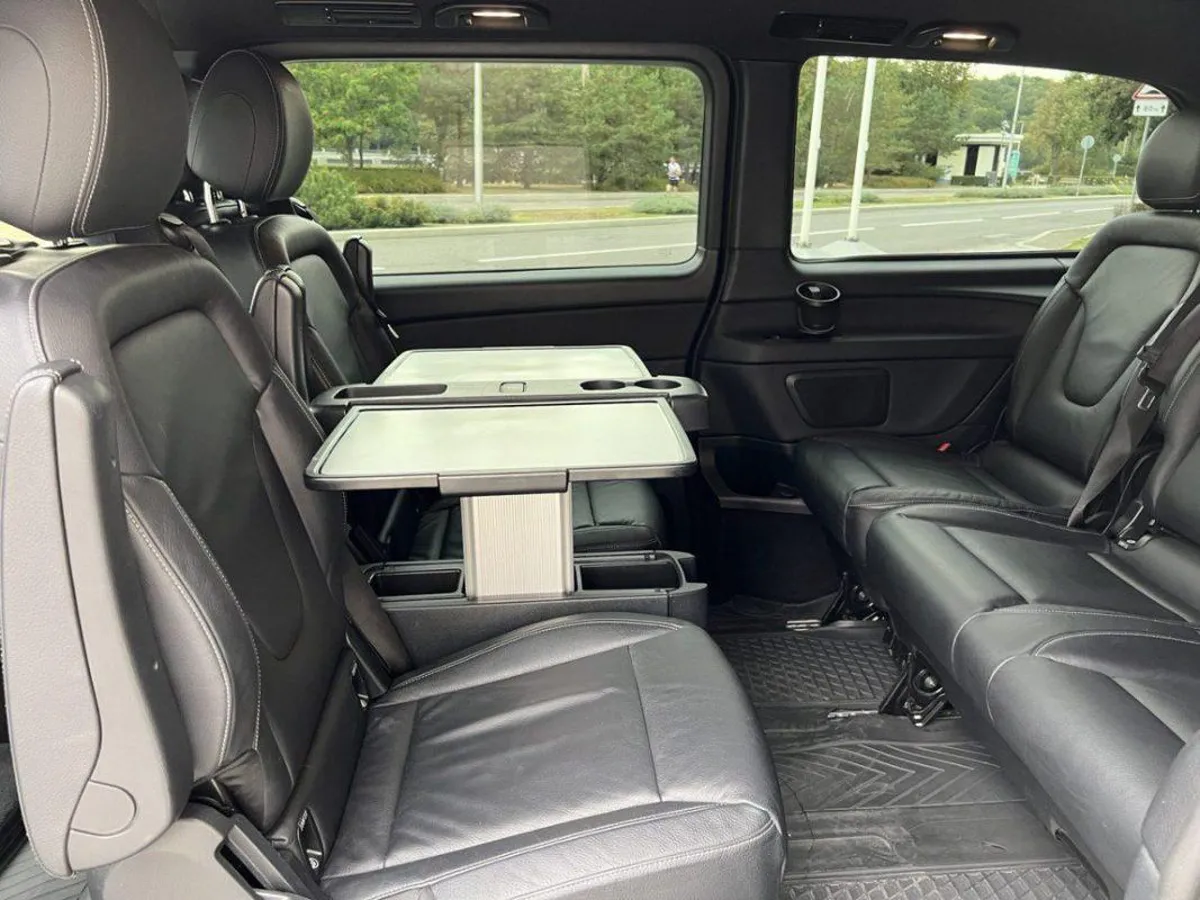 Mercedes-Benz V220D AMG