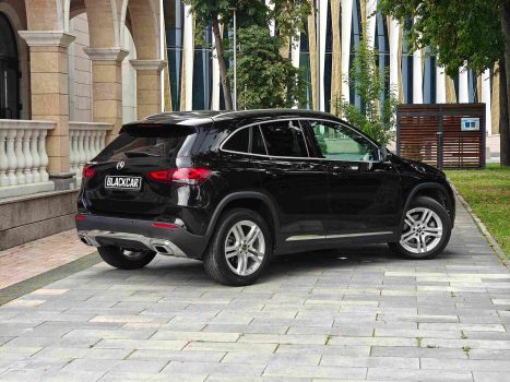взять в аренду Mercedes GLA 200