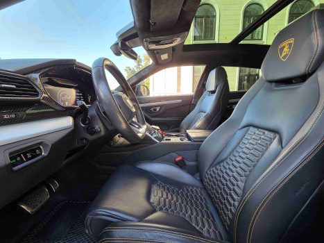 взять в аренду Lamborghini Urus
