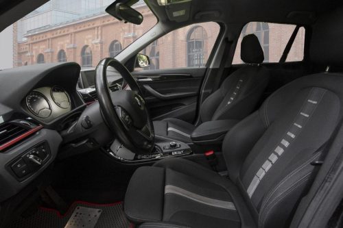 взять в аренду BMW X1 20d