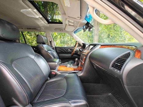взять в аренду Infiniti QX80