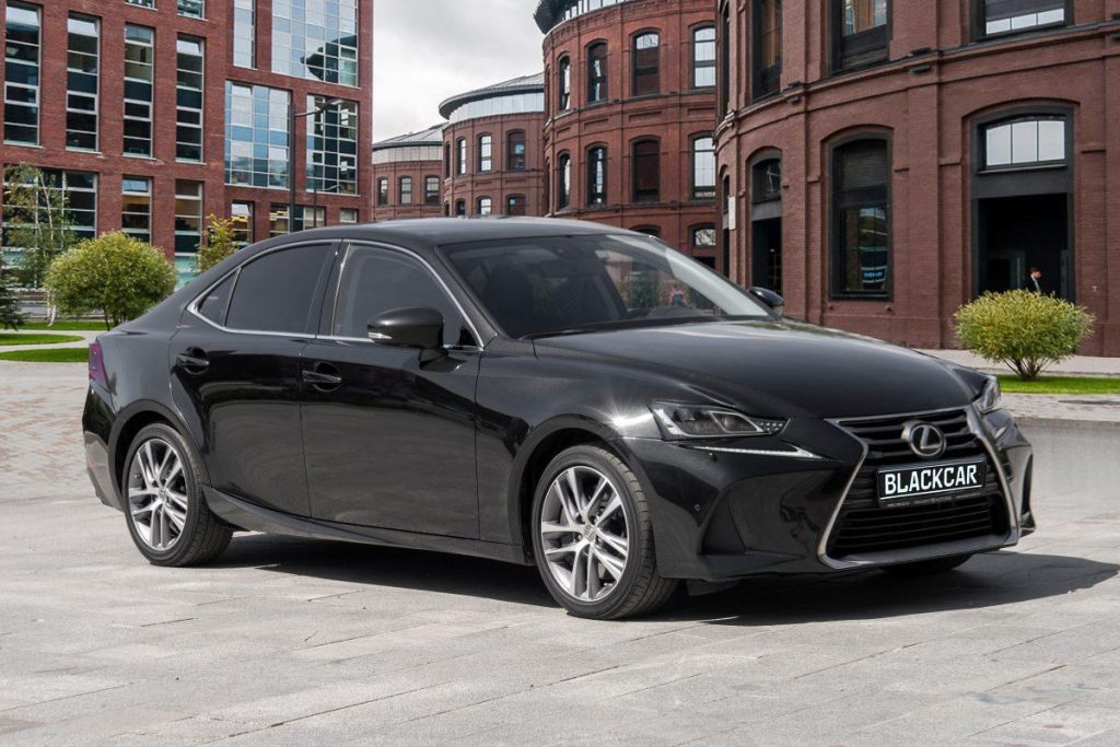 Арендовать автомобиль без водителя на 1 месяц — BlackCar