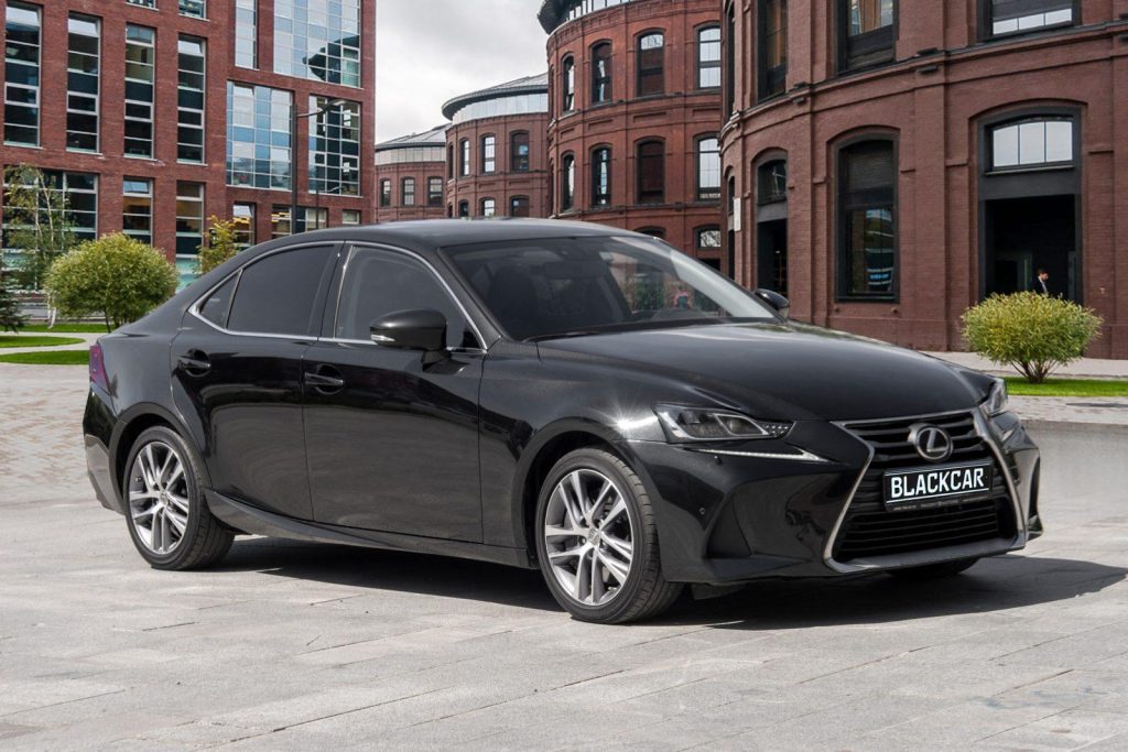 Арендовать автомобиль без водителя на 1 месяц — BlackCar
