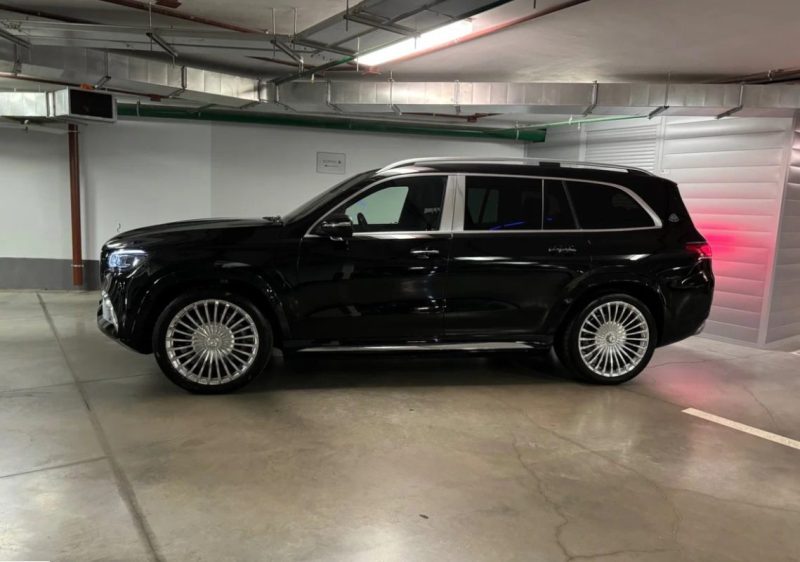 Mercedes GLS600 Maybach