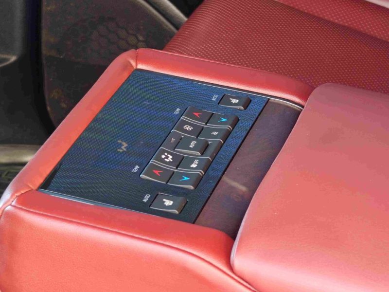 Lexus LX 450d