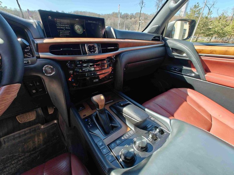 Lexus LX 450d