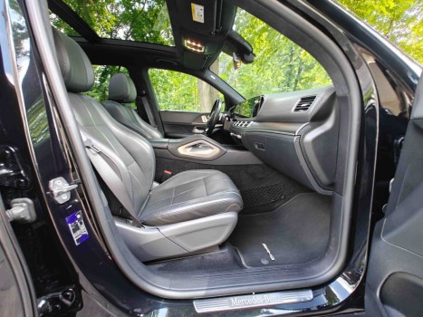 взять в аренду Mercedes GLS 400d AMG
