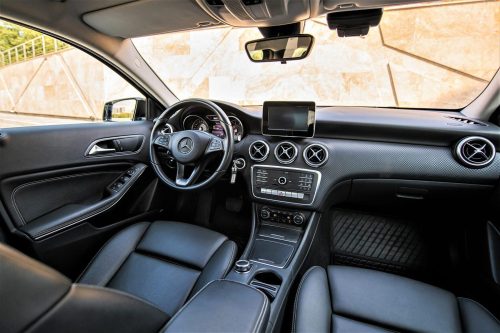 взять в аренду Mercedes A-сlass Sport