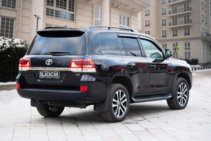 Toyota Land Cruiser 200