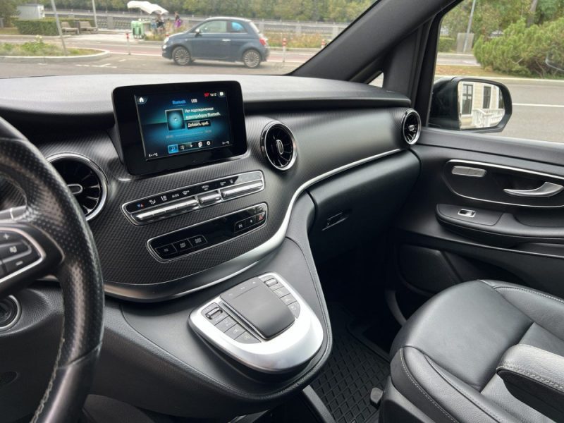 Mercedes V220D AMG