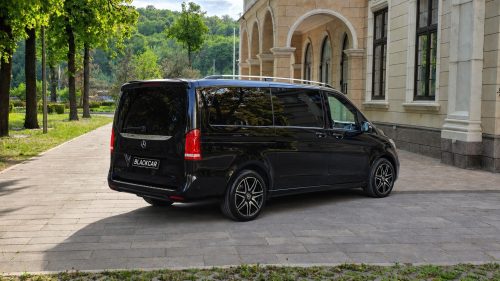 взять в аренду Mercedes V220D AMG