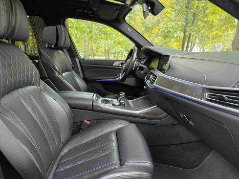 взять в аренду BMW Х7 30d xDrive М Sport PRO