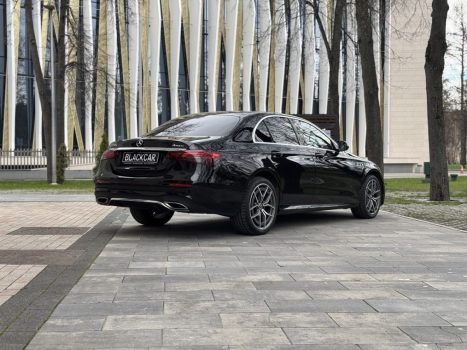 взять в аренду Mercedes E220d Sport