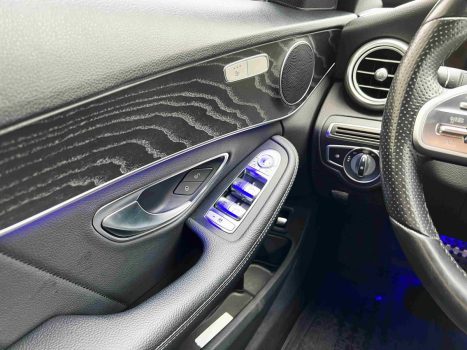 взять в аренду Mercedes С200
