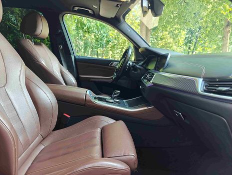 взять в аренду BMW X5 xDrive М Sport Pro