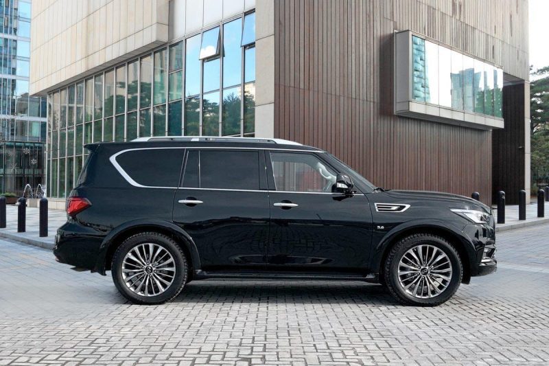Infiniti QX80 restyle