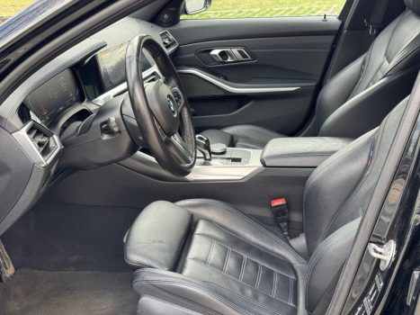 взять в аренду BMW 320d xDrive