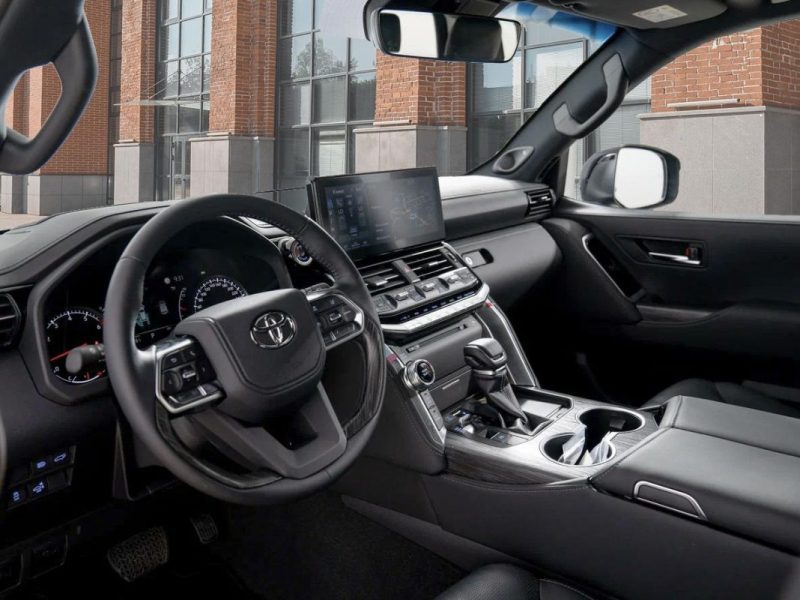 Toyota Land Cruiser 300