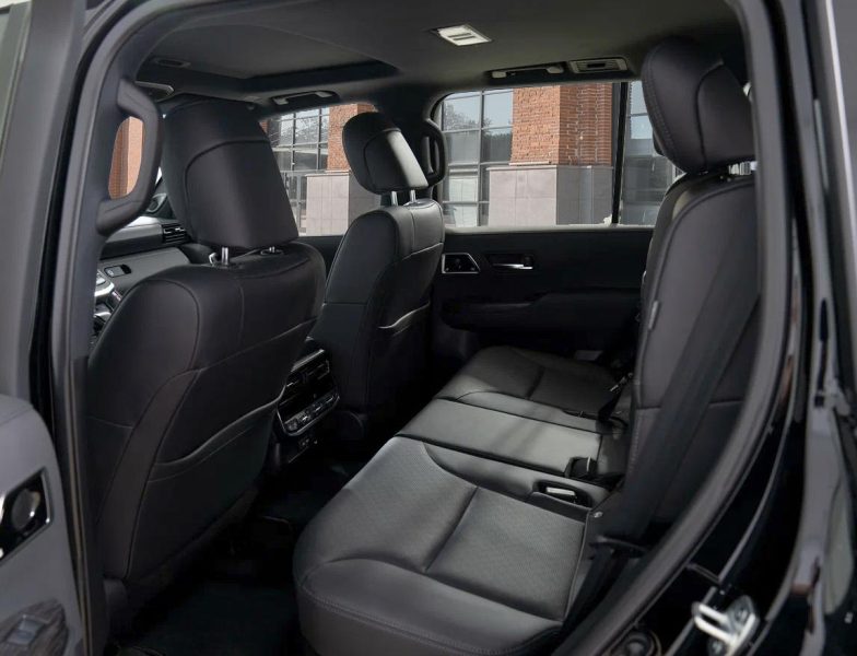Toyota Land Cruiser 300