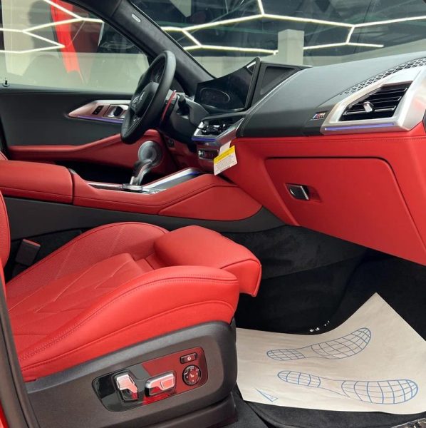 BMW XM