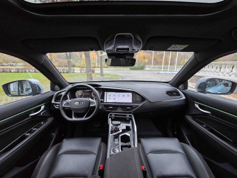 взять в аренду Geely Tugella