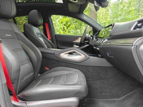взять в аренду Mercedes GLE Coupe 53 AMG