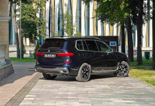 взять в аренду BMW Х7 40d xDrive