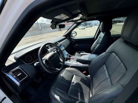 взять в аренду Range Rover Sport SE