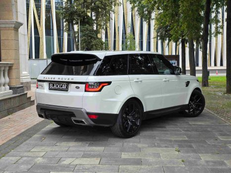 взять в аренду Range Rover Sport SE