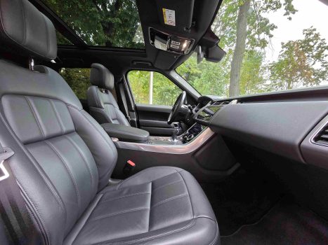 взять в аренду Range Rover Sport SE
