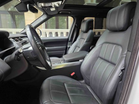 взять в аренду Range Rover Sport SE
