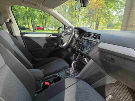 взять в аренду Volkswagen Tiguan