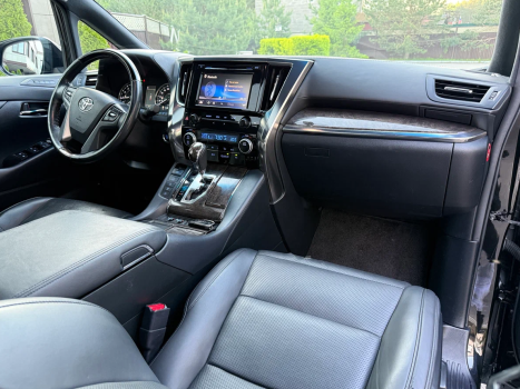 взять в аренду Toyota Alphard