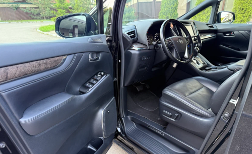взять в аренду Toyota Alphard