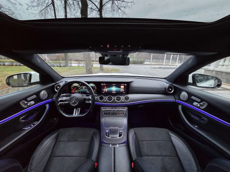 взять в аренду Mercedes E350d 4matic