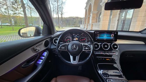 взять в аренду Mercedes GLC Coupe 300 4matic