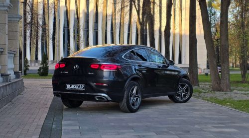 взять в аренду Mercedes GLC Coupe 300 4matic