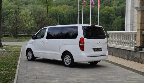 взять в аренду Hyundai H-1